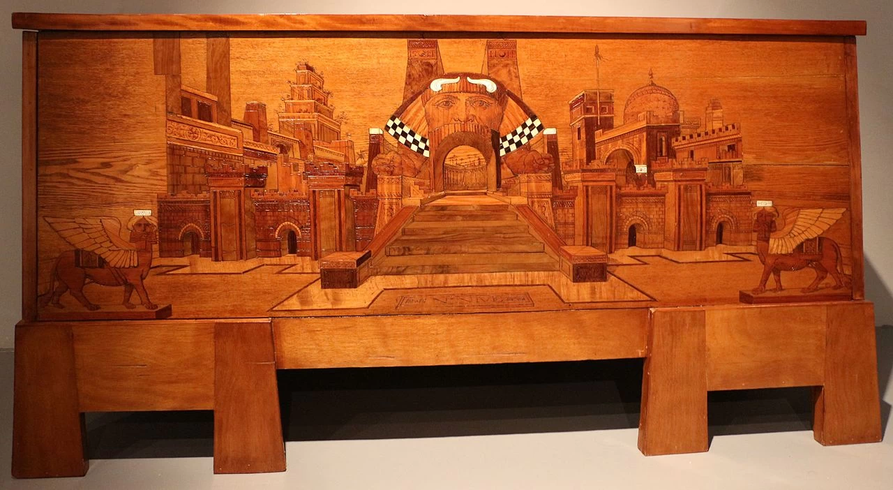 Cassettone Ninive dal palazzo Gonzaga di Guastalla, 1890 ca., rovere intarsiato 1